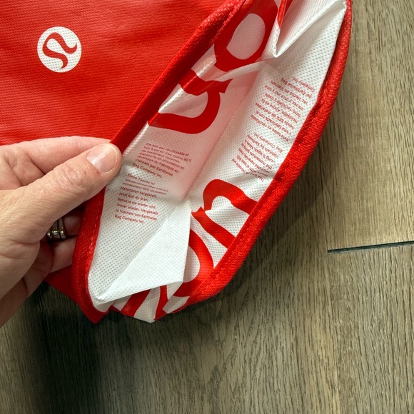 lululemon athletica Red Tote Bag - Picture 2 of 3
